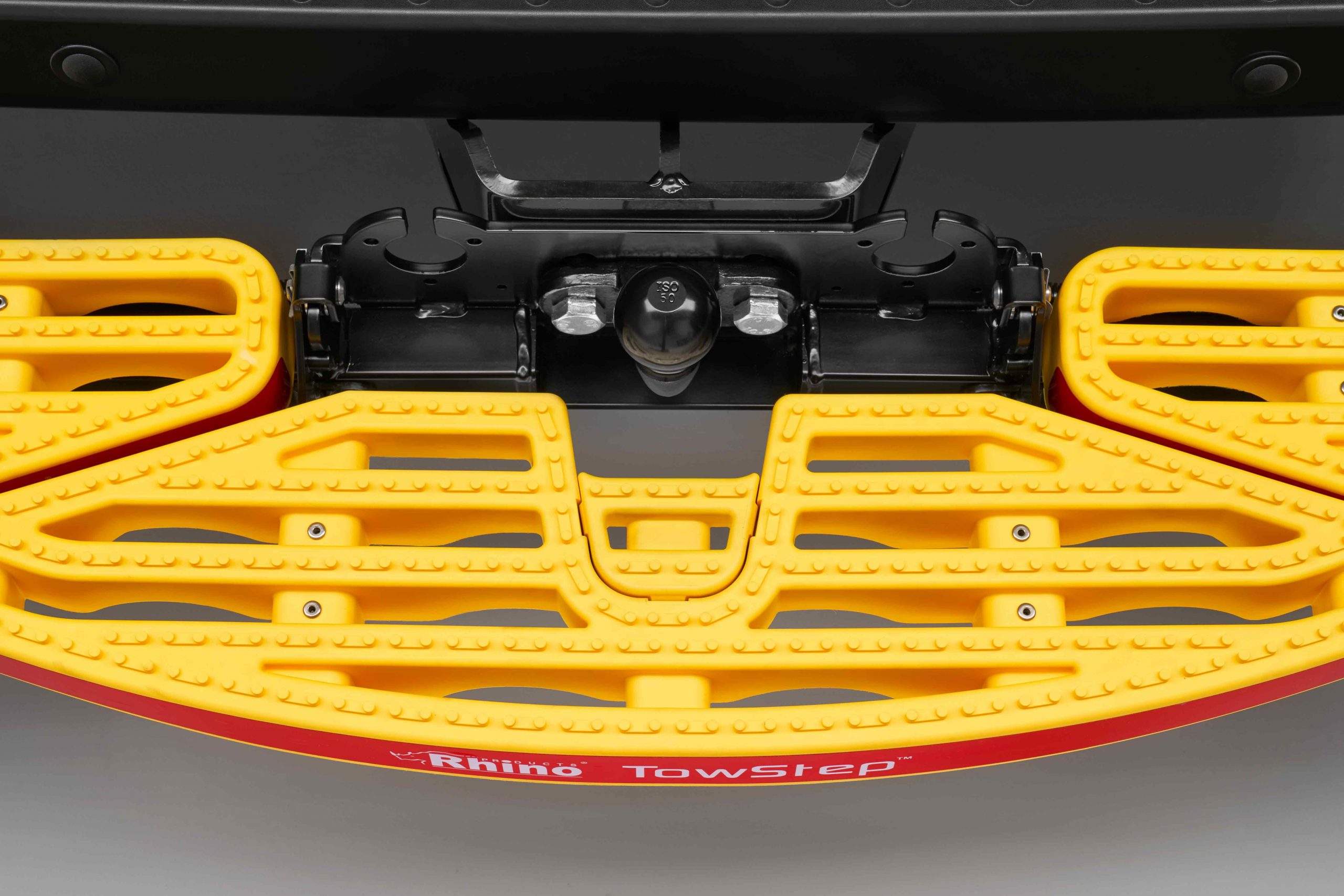 Lépcső a vonóhoroghoz Rhino New TowStep Connect+