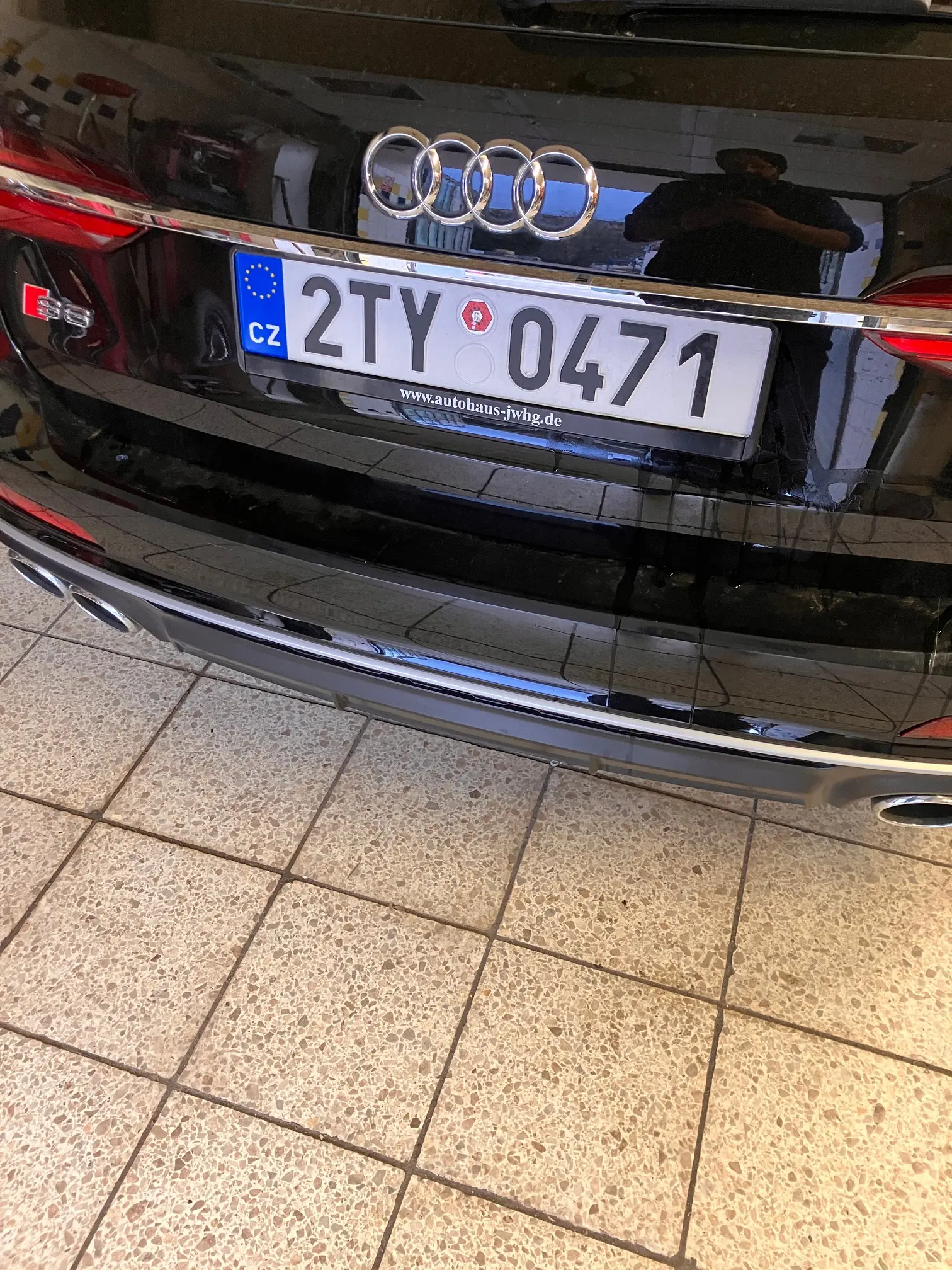 Vonóhorog Audi A5 sedan 2025- (B10), függőleges, Aragon