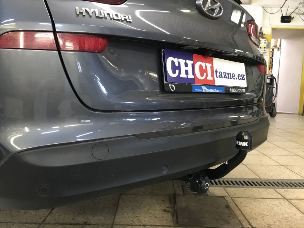 Vonóhorog Hyundai i30 kombi 2017-2020 (PD), 2 csavarral rögzítve, BRINK