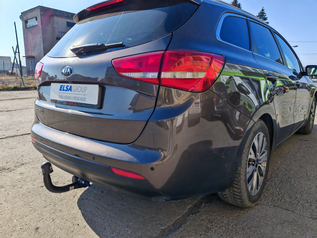 Vonóhorog Kia Cee’d SW (kombi) 12-18, függőlegesen