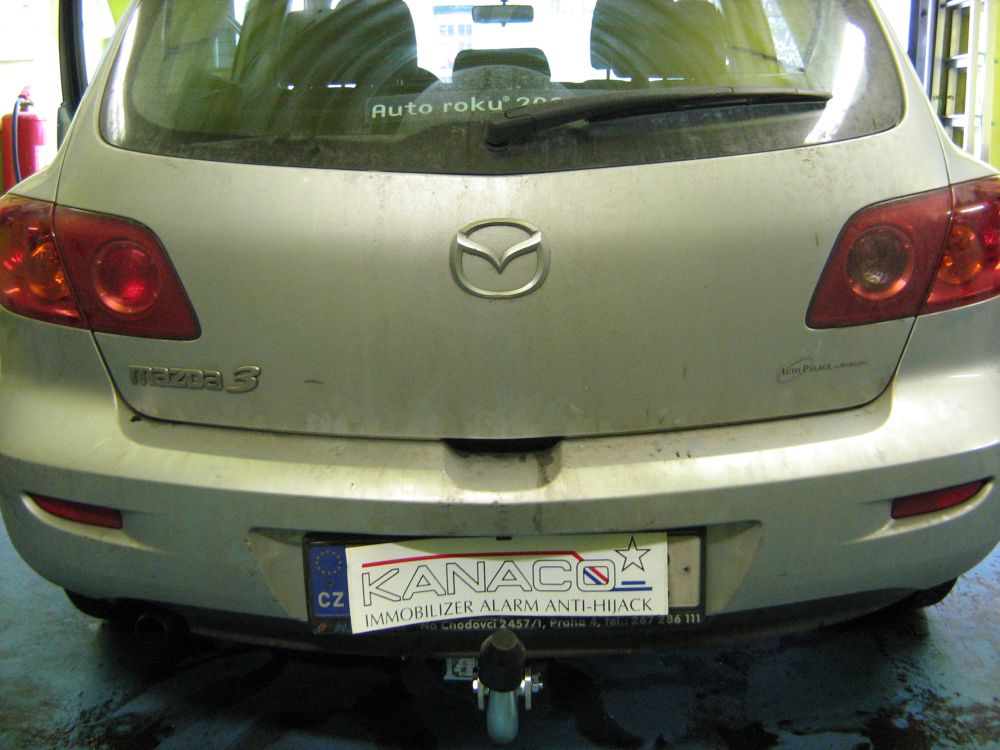 Vonóhorog Mazda 3 sedan 2003-2009, 2 csavarral rögzítve, Galia