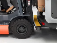 Ütésálló lépés Maxus e-Deliver 9 21-, fekete, Rhino ImpactStep (3)